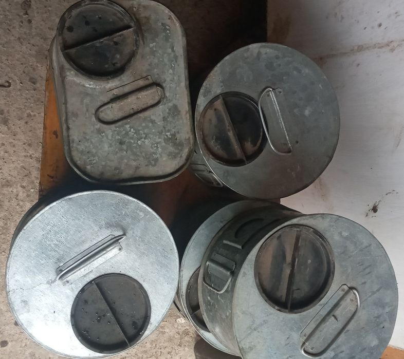 Продам металеві коробки для зразків