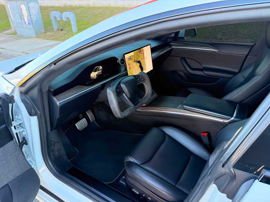 Tesla Model S Long Range      2021