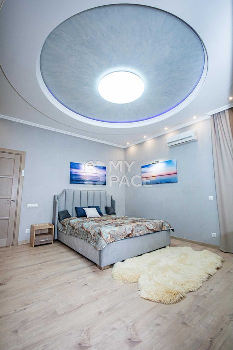 Коновальця Алмазова ЖК Митець 2к Якісна  74.3 м² Печерськ Центр