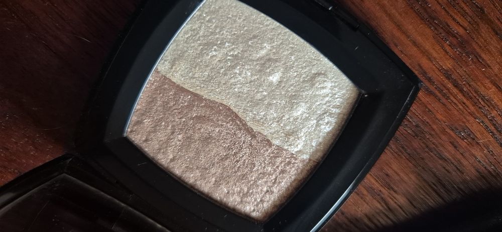 Rozświetlacz Chanel