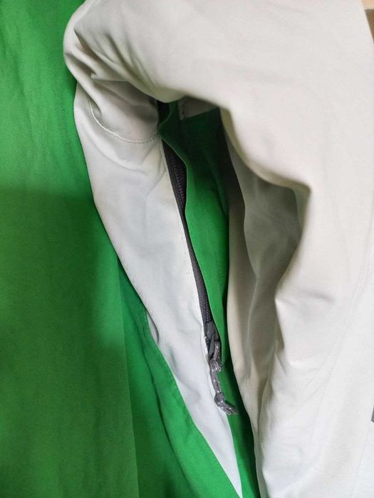 Лижна куртка Columbia omni-tech р.М