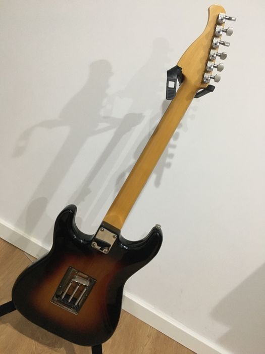 Fenix Strat by Young Chang