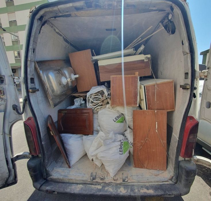 MARGEM SUL CARRINHAS e CONTENTORES p/recolha transporte de resíduos