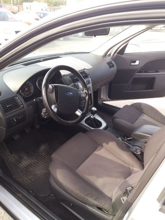 Продам авто марка форд