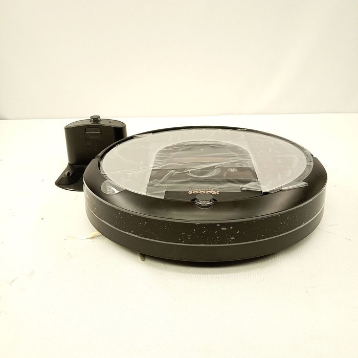 OUTLET Robot sprzątający iRobot Roomba i7 i7156 srebrny/szary