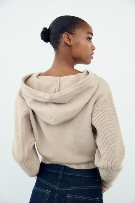 Бежова кофтинка ZARA S розмір