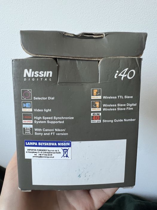 Lampa błyskowa Nissin i40