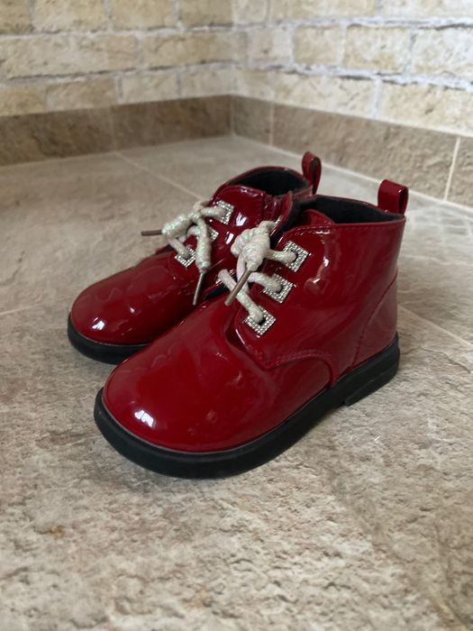 Черевички для дівчинки