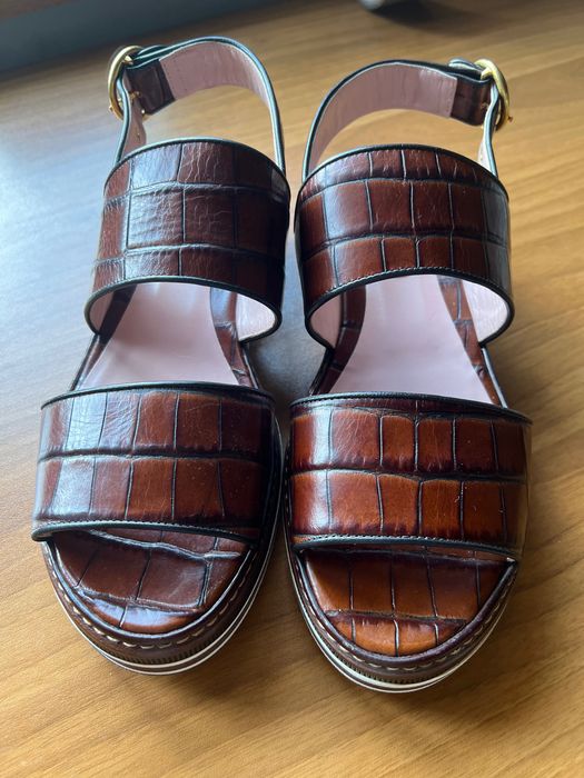 Nowe sandałki z klasycznej lini Max Mara