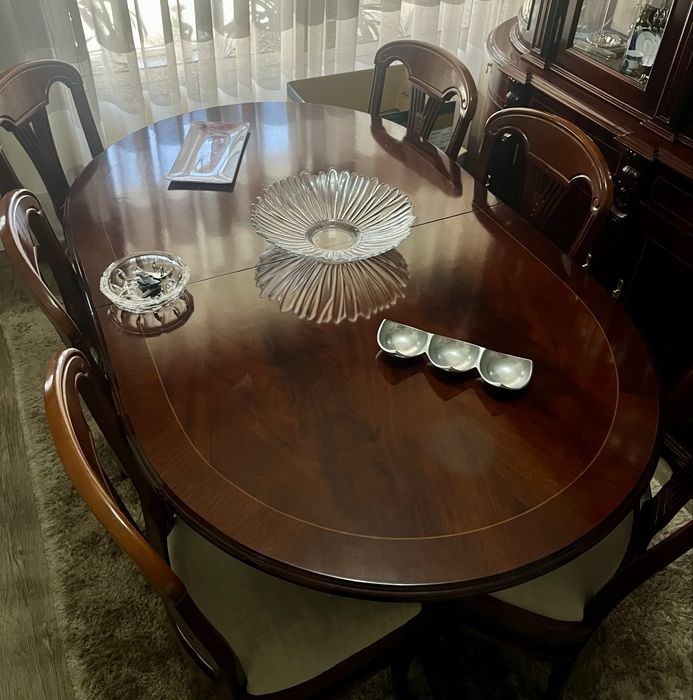 Mesa de Jantar Extensível + 6 cadeiras estofadas