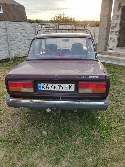 Легковий автомобіль