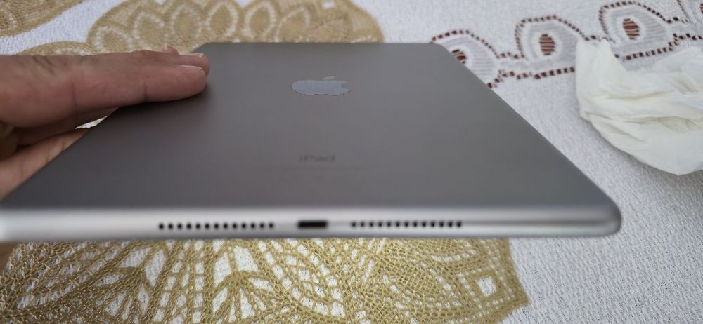 iPad 6gen stan idealny