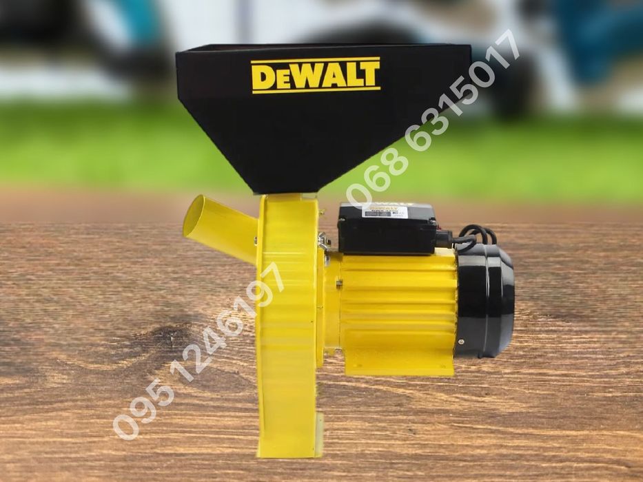 Зернодробилка DeWalt DWS 4200 кормоизмельчитель 300 кг/ч 4,2 кВт