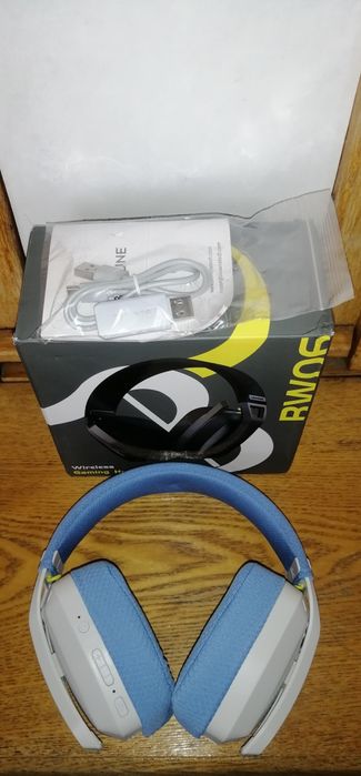 BINNUNE BW06 Бездротові 2.4 ГГц + Bluetooth геймерські навушники з мікрофоном для PS5, PS4, PC, Mac •супернизька затримка та чистий звук • Чорні, білі