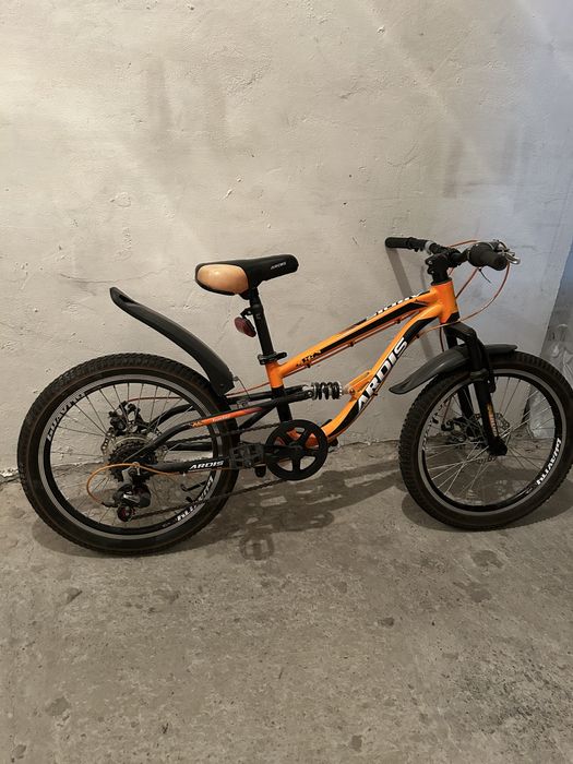 Дитячий велосипед