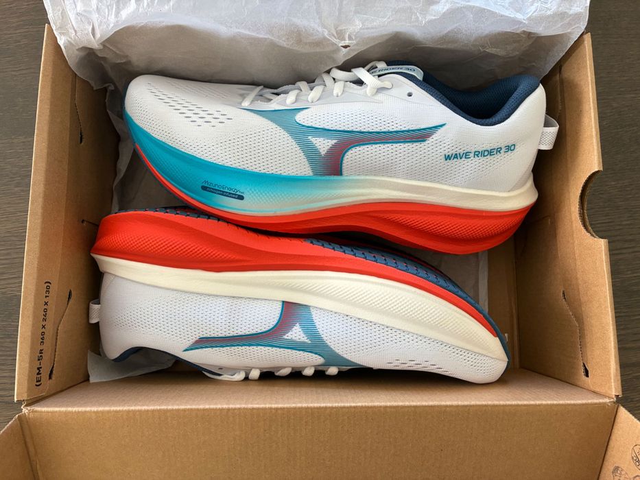 Mizuno Wave Rider 30