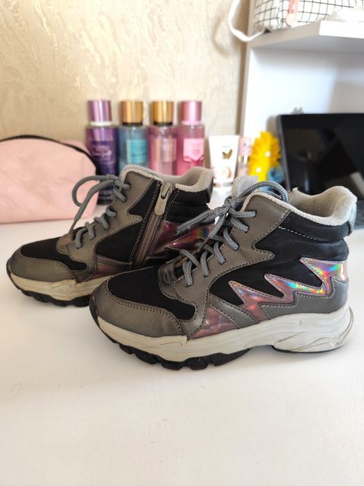 Ботинки, кросівки