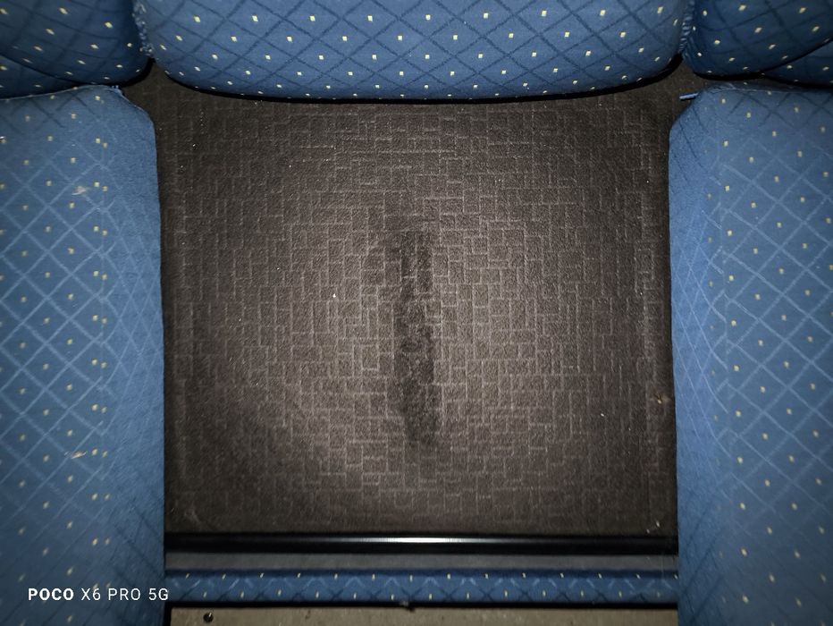 Sofá cama , 2 poltronas