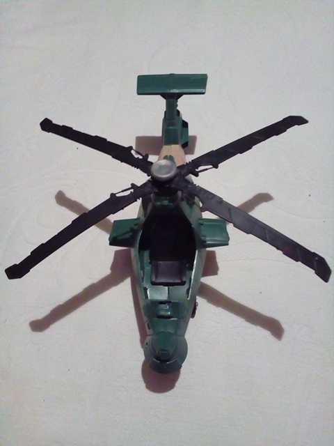 Игрушка модель боевой вертолёт апач  Apache