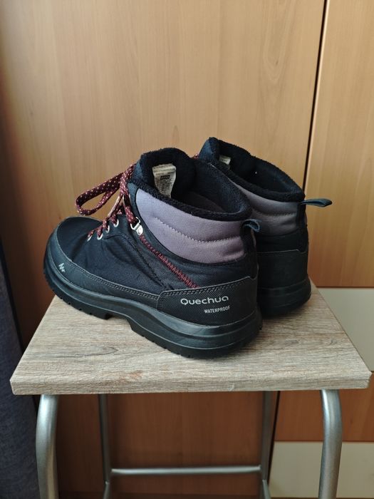 Черевики Quechua waterproof 41 розмір