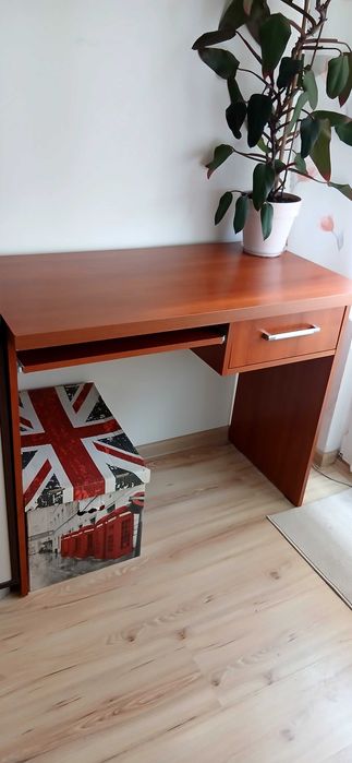 Biurko używane, w bardzo dobrym stanie