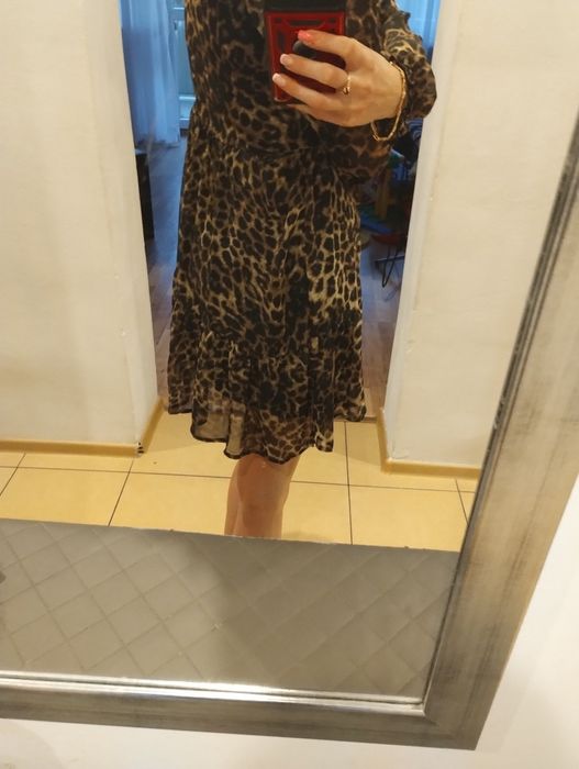 Sukienka w panterkę