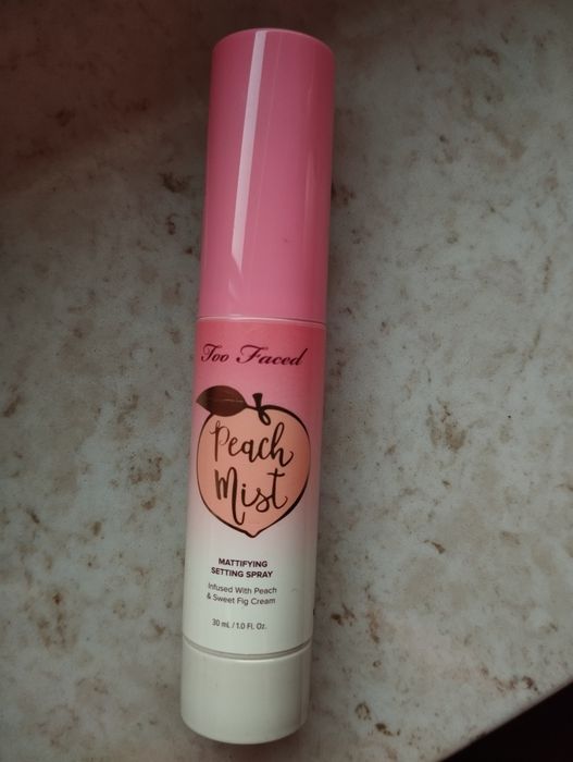 Mgiełka utrwalająca do makijażu Too faced
