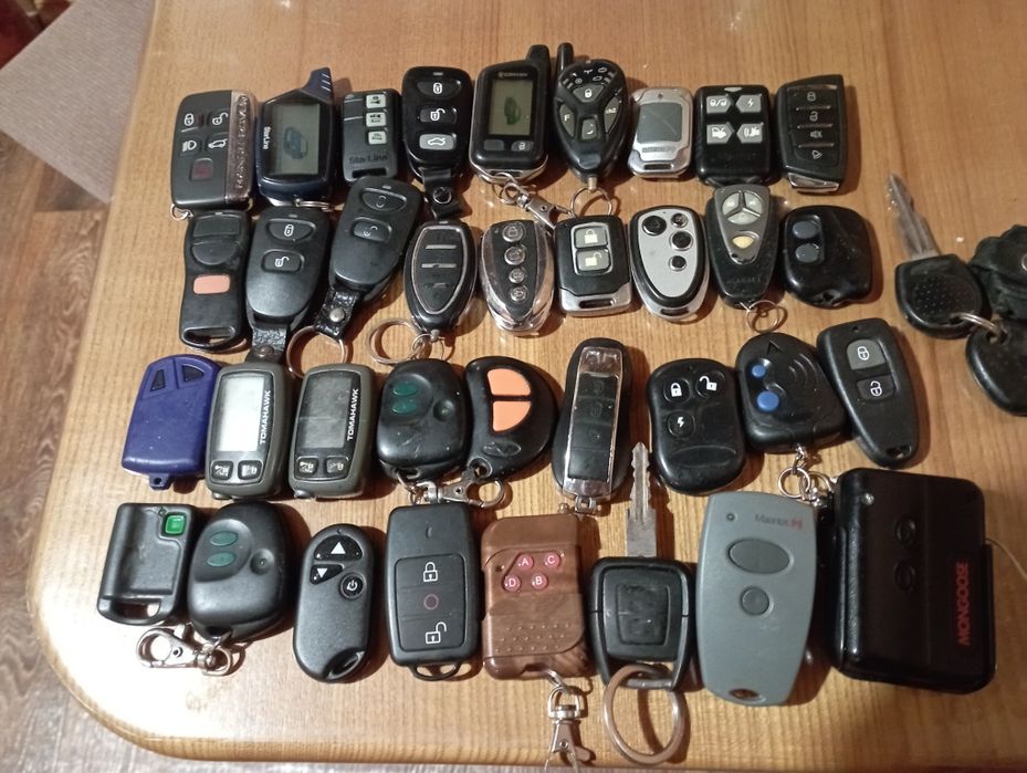 Продам брелки сигнализации