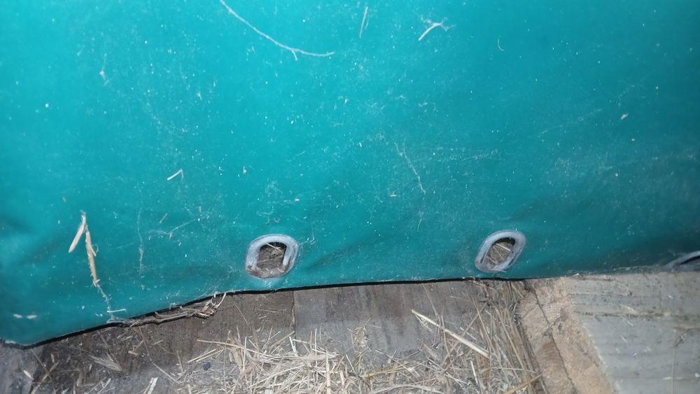 Plandeka zielona gruba i stelarz do przyczepki