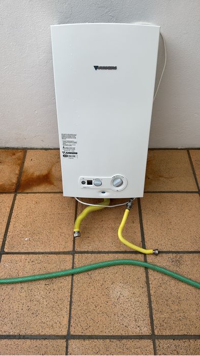 Vendo esquentador junker 3 anos de uso, 100 / funcional