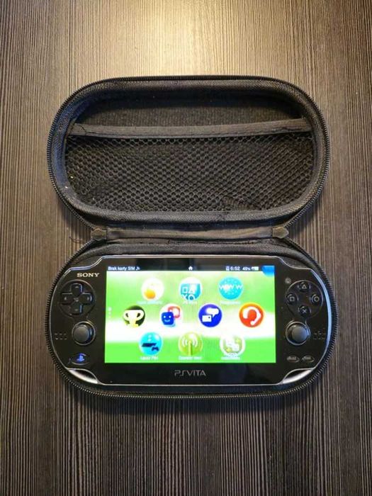 PS Vita | 100% Sprawna | Oryginalna Ładowarka | Etui