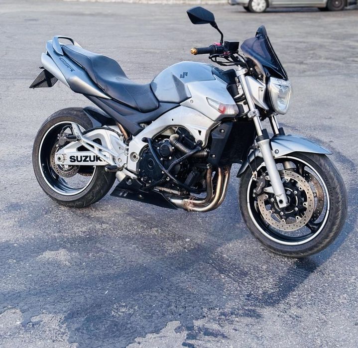 SUZUKI GSR600 2007