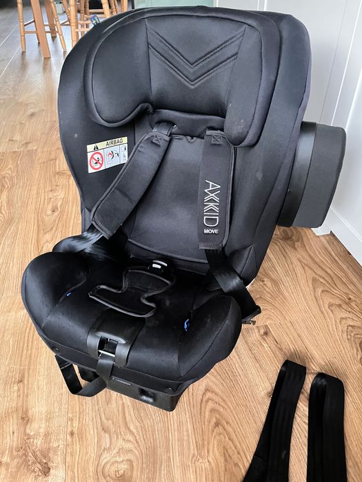 Fotelik samochodowy Axkid move 9-25kg