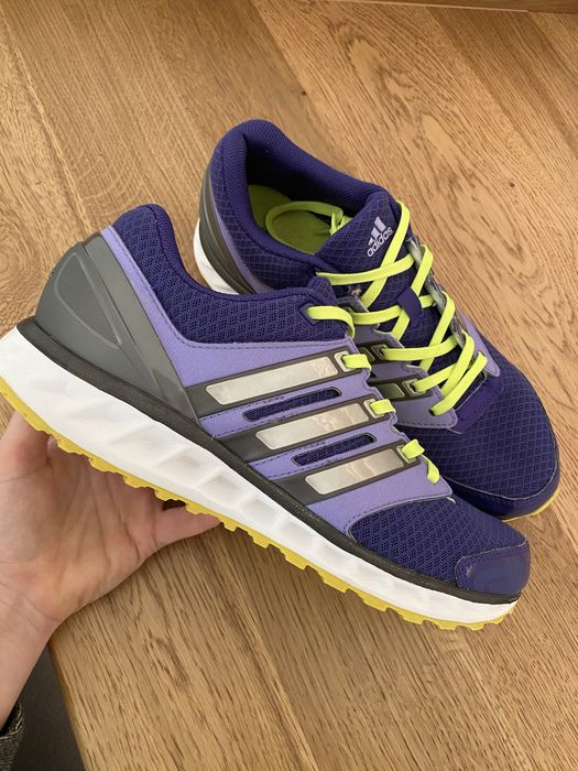 Adidas кросівки жіночі 40 розмір