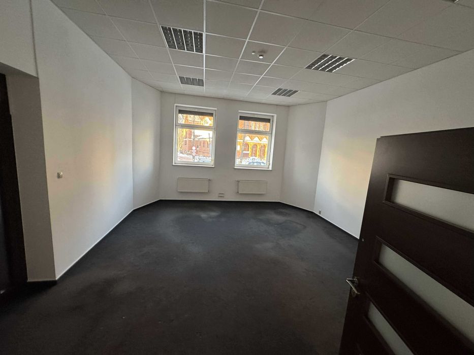 Wynajmę lokal biurowy Olsztyn Jagiellońska - Własny zamknięty parking