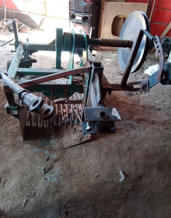Продам копалку 4000