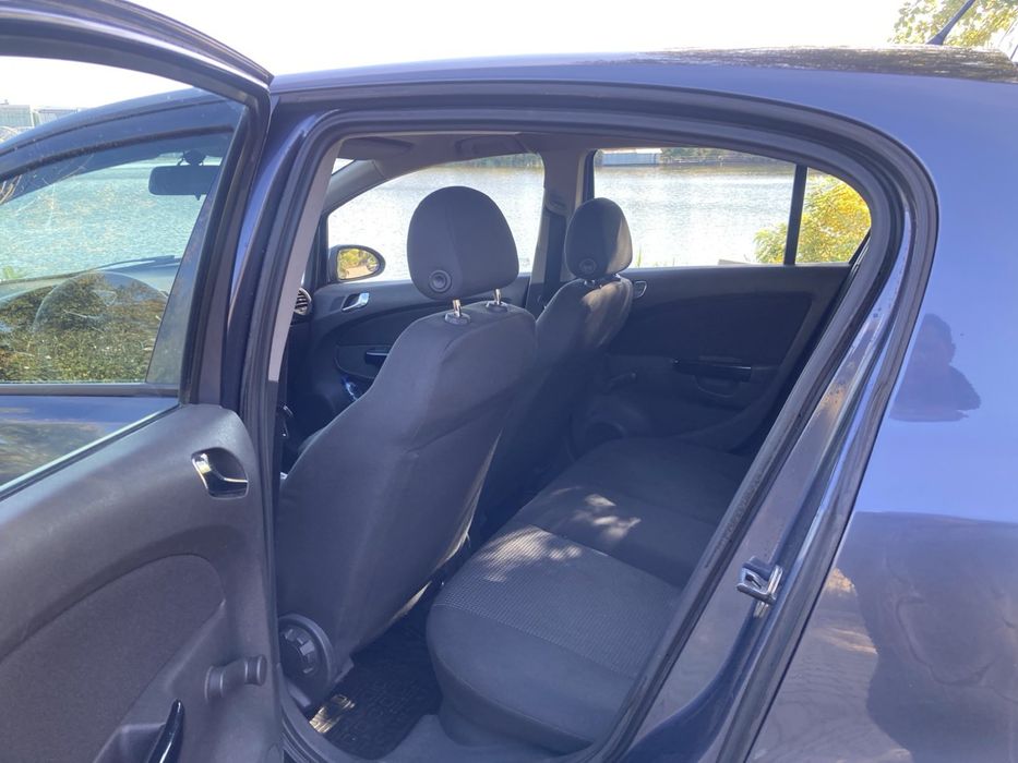 Продам автомобиль Opel Corsa
