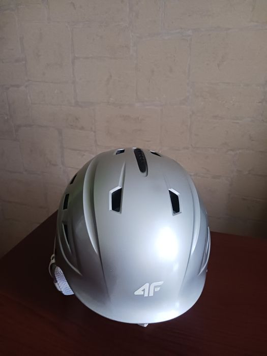 Kask narciarski 4f 55-56 cm