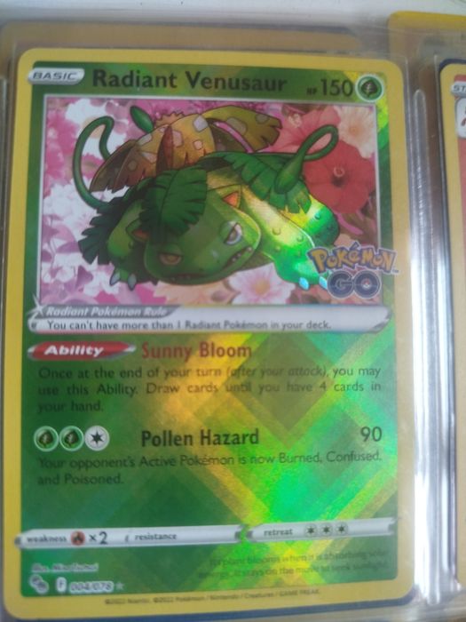 Carta Pokémon radiant venusaur