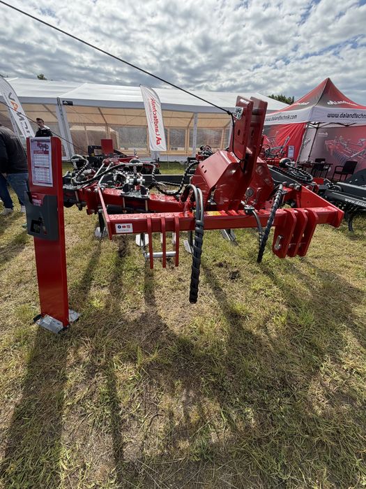 Głębosz Spider typu Heva 5 łap wał mulczujący