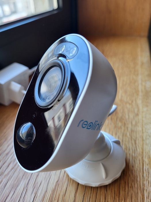 Câmara de video vigilância Reolink Lumus
