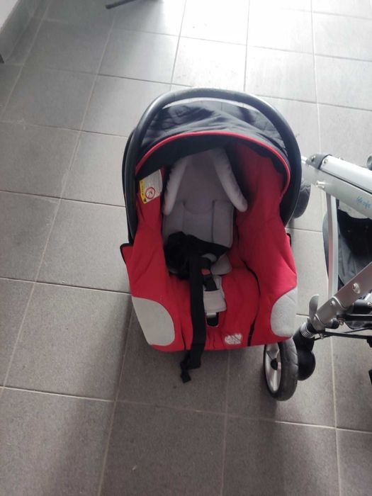 Carrinho de bebé da Bebé Confort modelo Loola