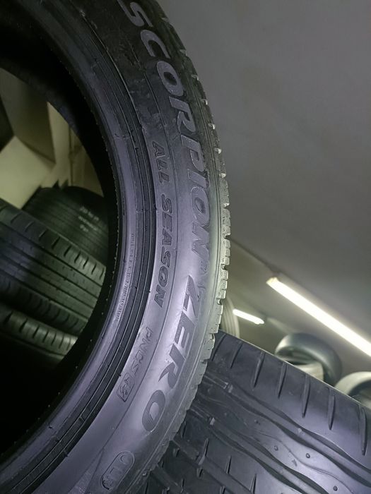 Pneus  235/50/20