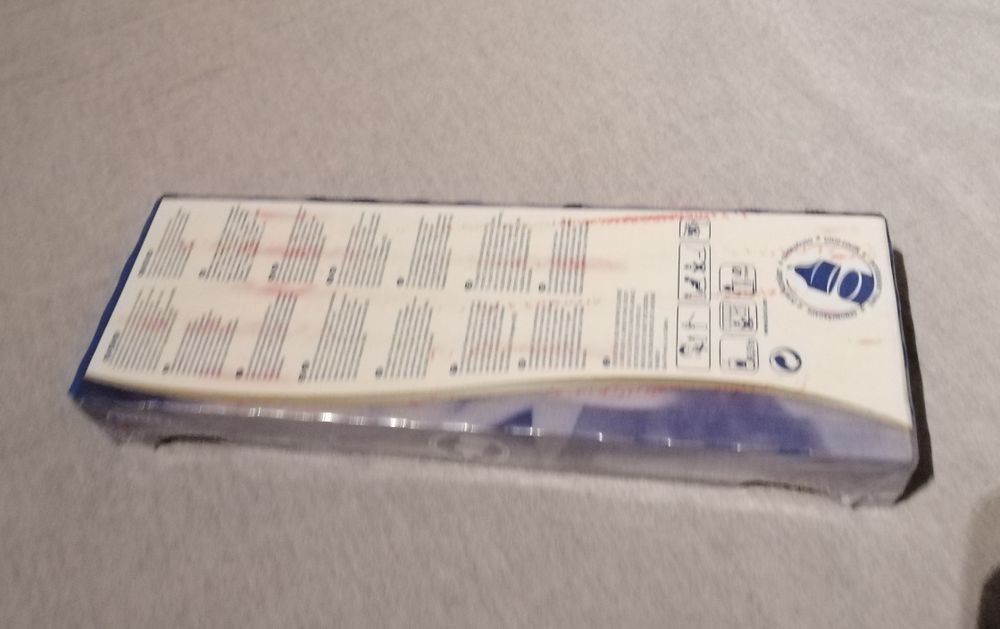 Świece 10 szt. stożkowe Duni, 26 cm, czerwone.