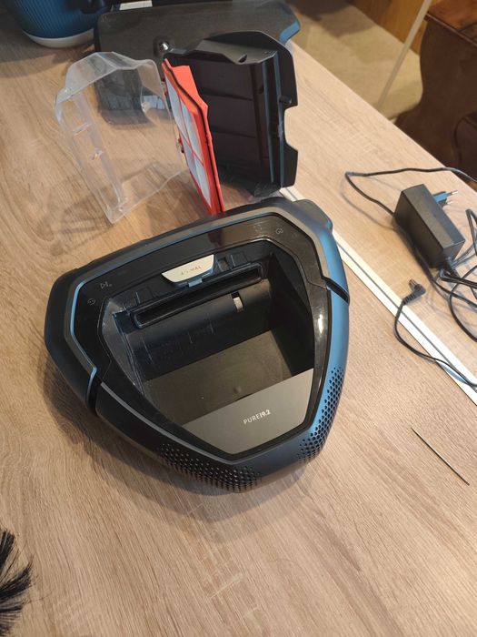 Робот-пилосос Electrolux PUREi9.2 + нові фільтри та щітки (під ремонт / на запчастини)