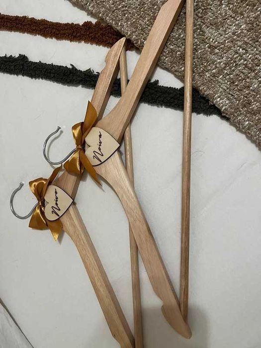 Cabides/cruzetas Noivos