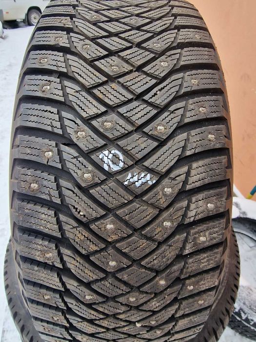 Шини GOODYEAR 245/45 R18, UltraGrip Arctic 2, зимова резина, шипована