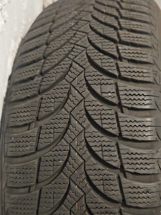 Komplet 4 zimowych opon Nexen WINGUARD SNOW'G WH2 205/60 R16 92 H
