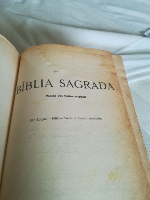 Bíblia sagrada, antiga, para colecionadores.