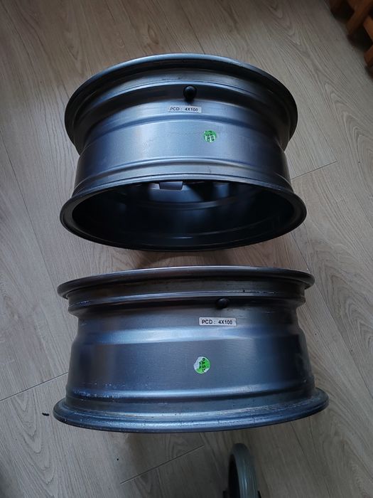 Продаю два диски автомобільні R16